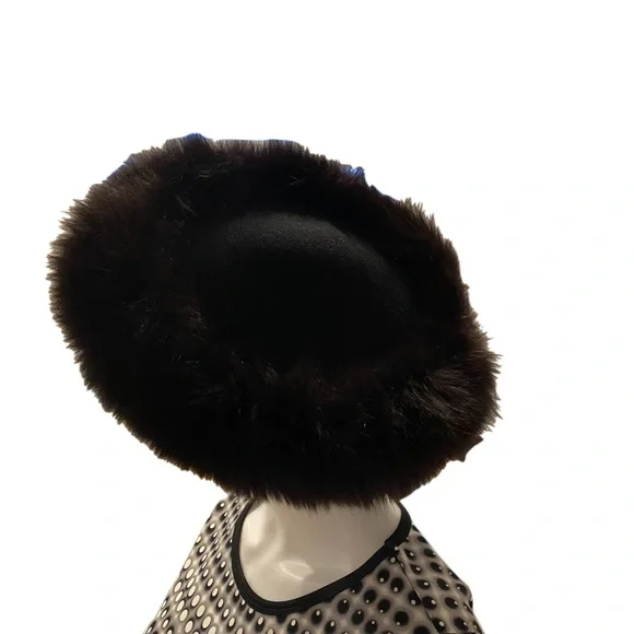 Dramatic Fur Trim Wool Hat - WINTER CLOSEOUT - Picture 3 of 6